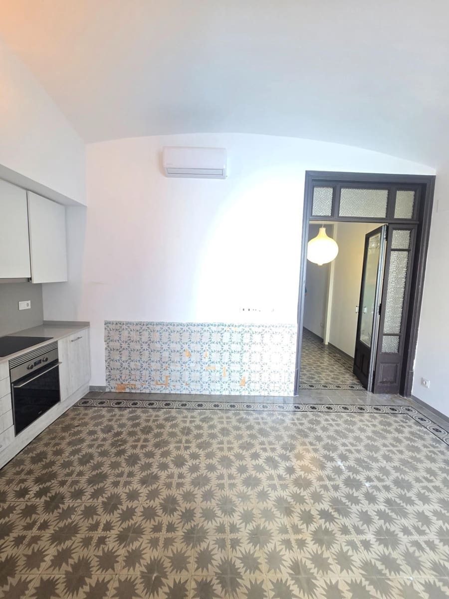 4 bedroom Apartment for rent in El Masnou - € 1,490 (Ref: 9944188)