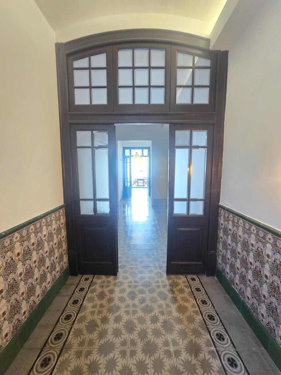 4 bedroom Apartment for rent in El Masnou - € 1,490 (Ref: 9944188)