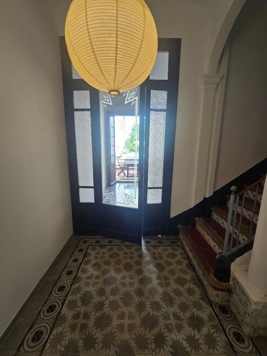 4 bedroom Apartment for rent in El Masnou - € 1,490 (Ref: 9944188)