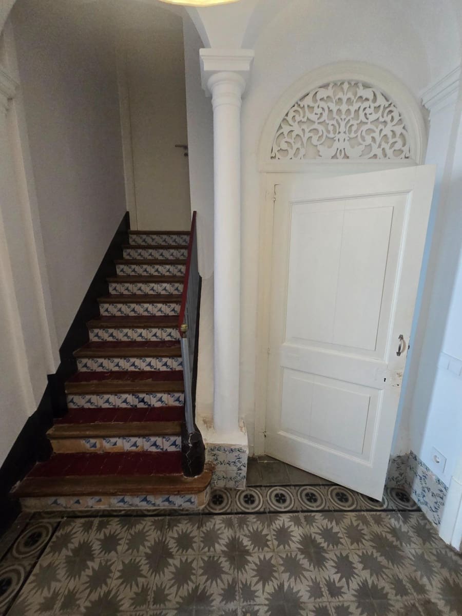 4 bedroom Apartment for rent in El Masnou - € 1,490 (Ref: 9944188)