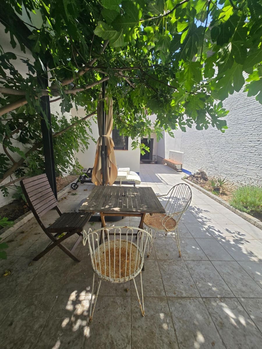 4 bedroom Apartment for rent in El Masnou - € 1,490 (Ref: 9944188)