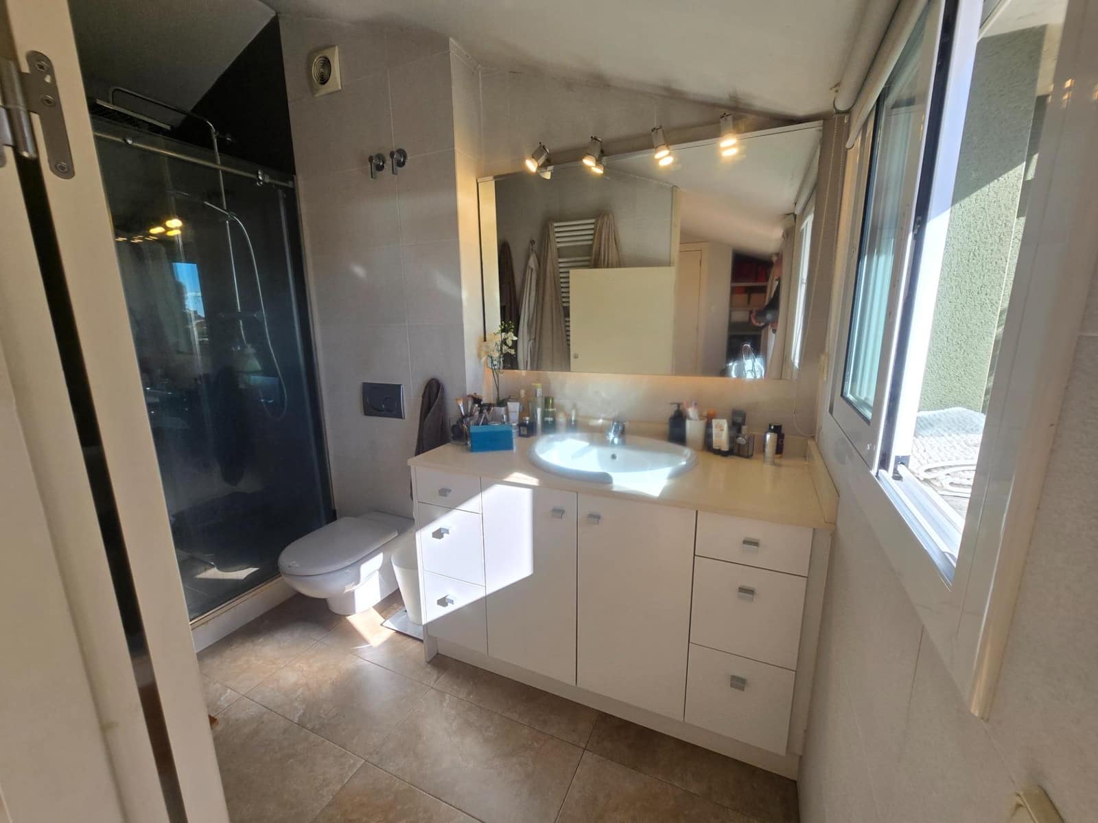 2 bedroom Apartment for rent in El Masnou - € 1,931 (Ref: 9945919)