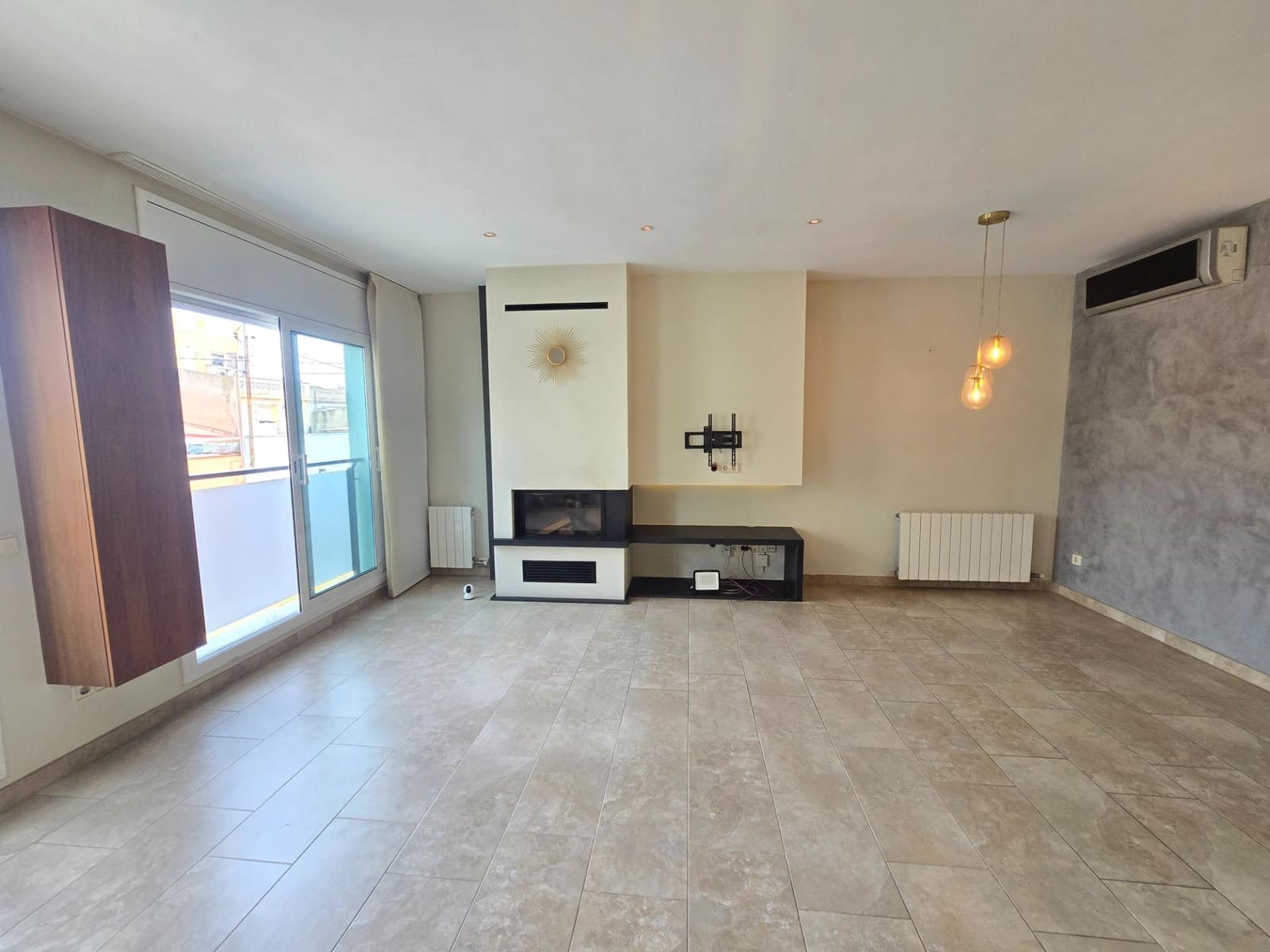 3 bedroom Apartment for rent in El Masnou - € 1,931 (Ref: 9945919)