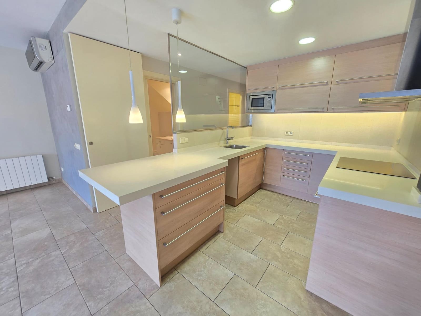 3 bedroom Apartment for rent in El Masnou - € 1,931 (Ref: 9945919)