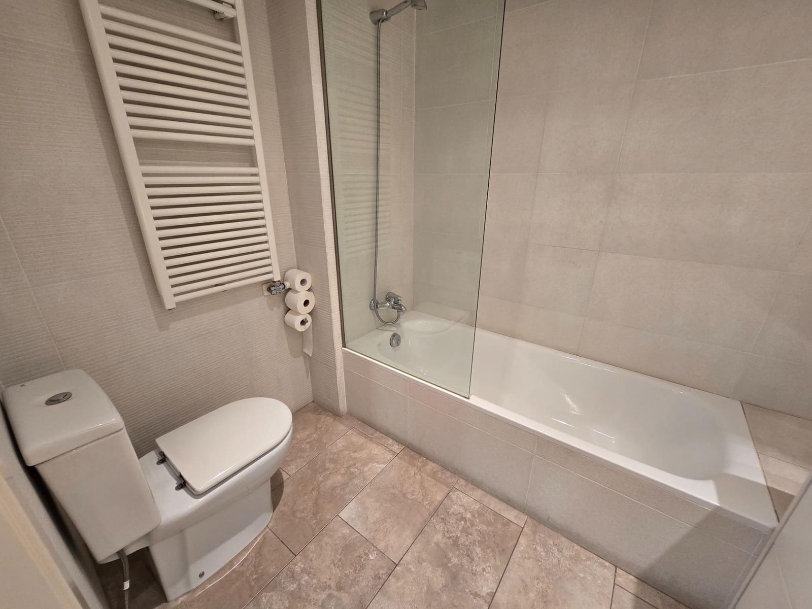 3 bedroom Apartment for rent in El Masnou - € 1,931 (Ref: 9945919)