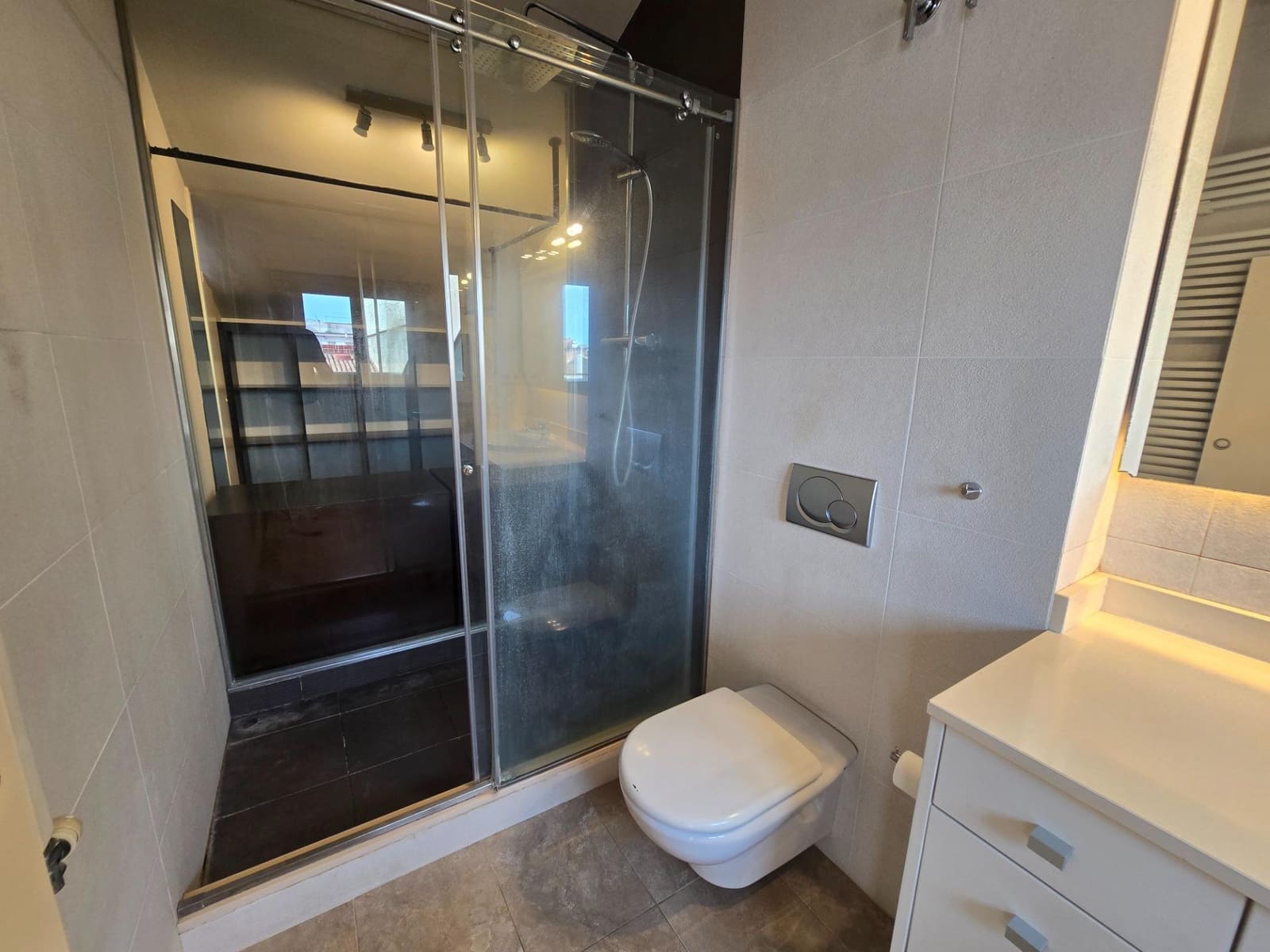 3 bedroom Apartment for rent in El Masnou - € 1,931 (Ref: 9945919)