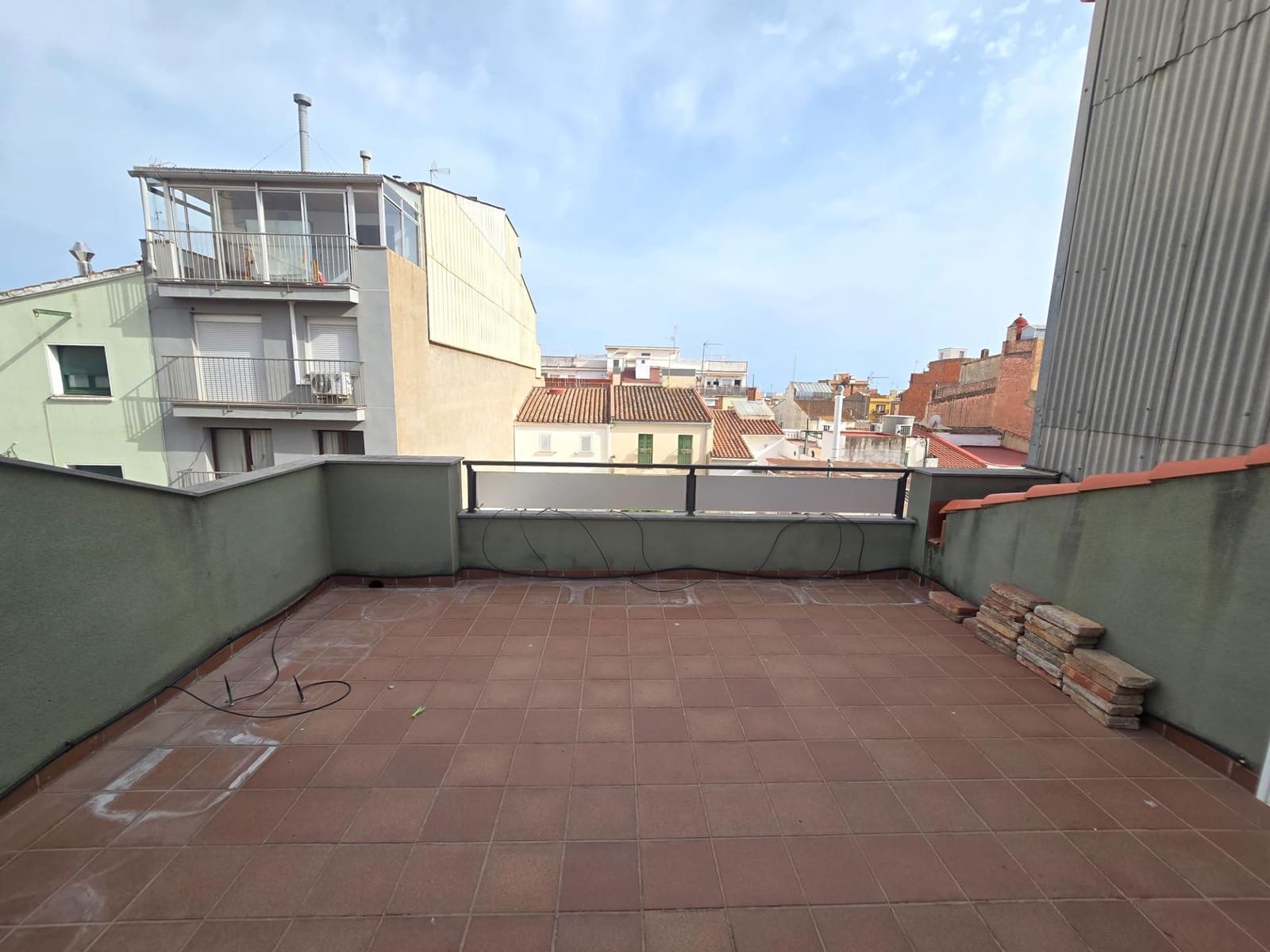 3 bedroom Apartment for rent in El Masnou - € 1,931 (Ref: 9945919)