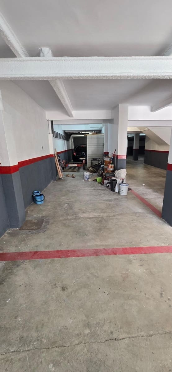 Garage til leje i El Masnou - € 100 (Ref: 9945920)