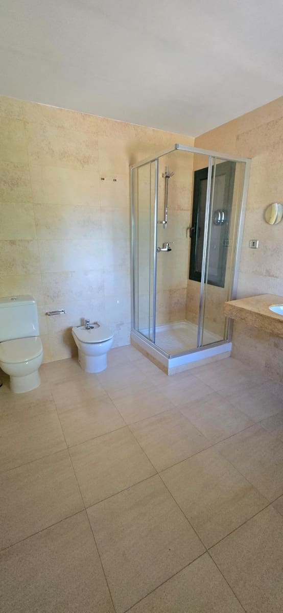 4 sypialnia Dom na sprzedaż w Reus z basenem garażem - 467 000 € (Ref: 9995861)