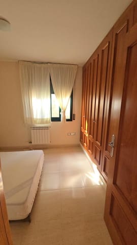 4 sypialnia Dom na sprzedaż w Reus z basenem garażem - 467 000 € (Ref: 9995861)
