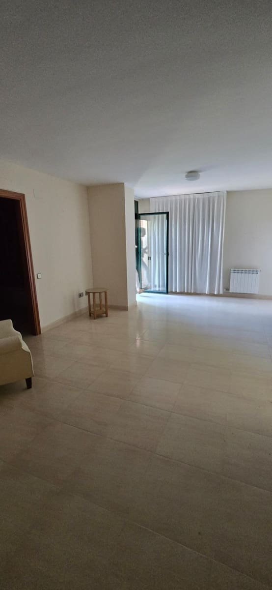 4 sypialnia Dom na sprzedaż w Reus z basenem garażem - 467 000 € (Ref: 9995861)