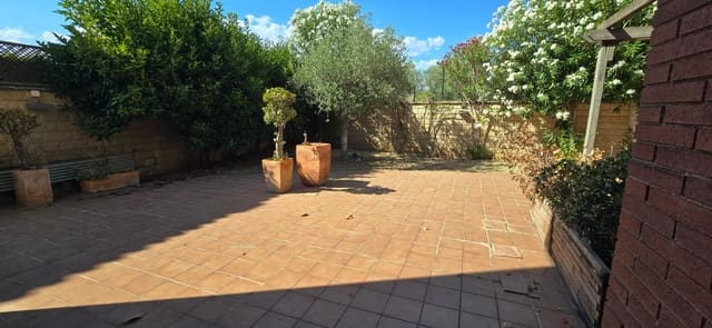 4 sypialnia Dom na sprzedaż w Reus z basenem garażem - 467 000 € (Ref: 9995861)