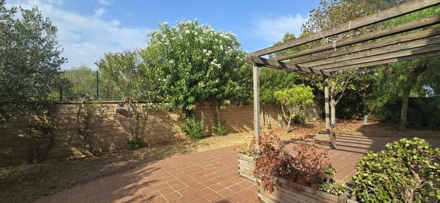 4 sypialnia Dom na sprzedaż w Reus z basenem garażem - 467 000 € (Ref: 9995861)