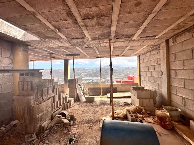 Ruin til salgs i Arucas - € 150 000 (Ref: 8608613)