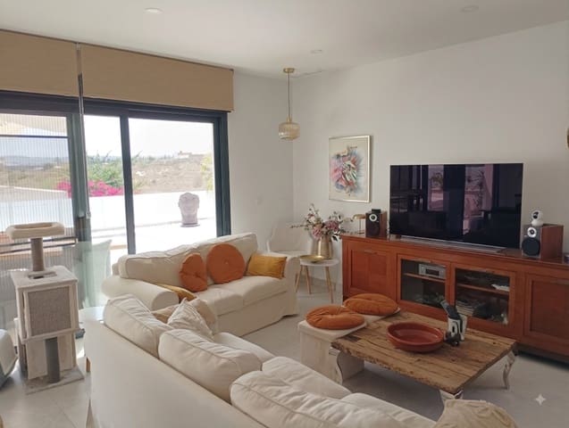 3 soveværelse Villa til salg i Desamparados - Hurchillo - Torremendo, Orihuela med swimmingpool garage - € 469.900 (Ref: 10016926)