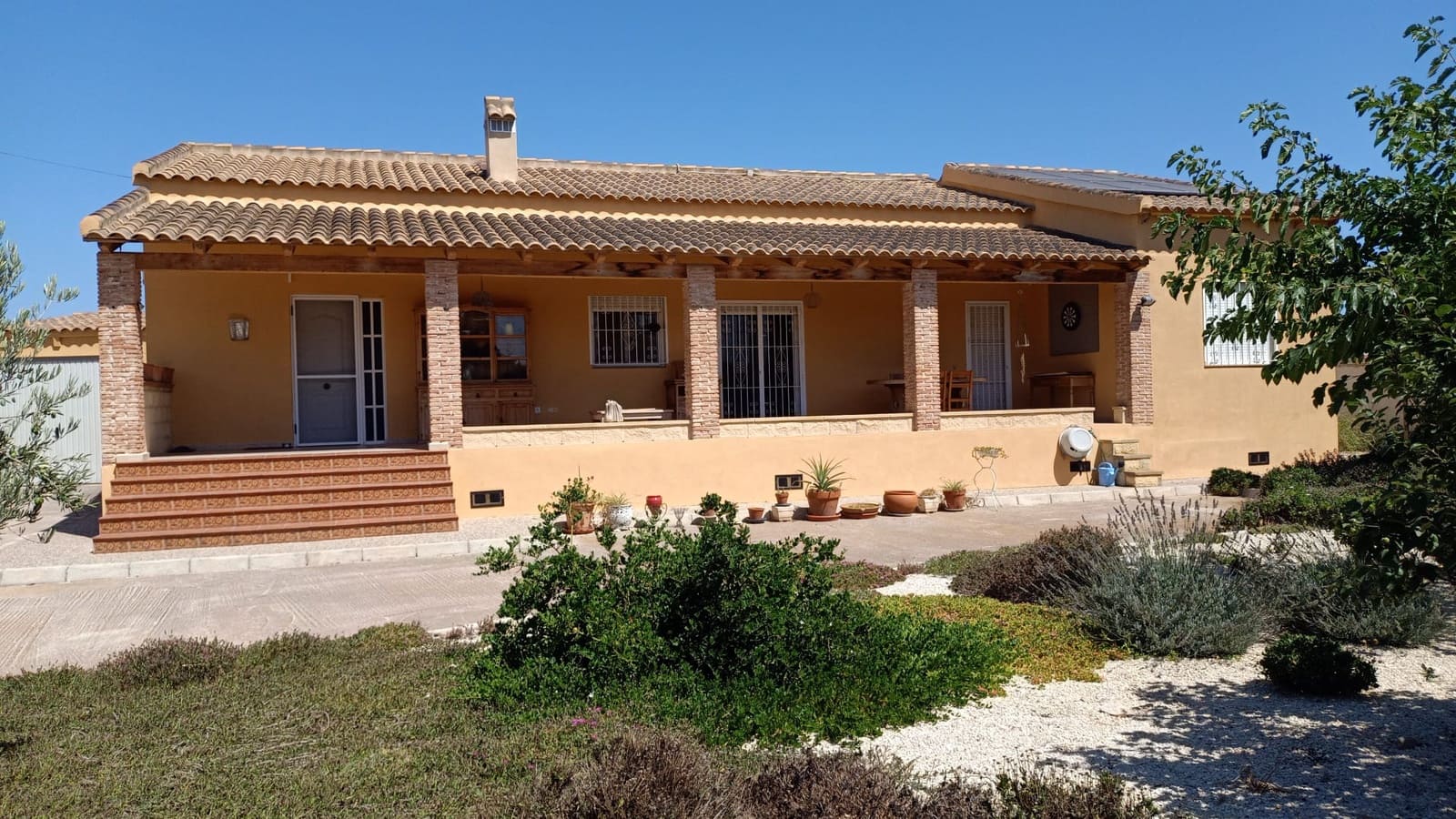 3 quarto Moradia para venda em Catral com piscina garagem - 390 000 € (Ref: 10019222)