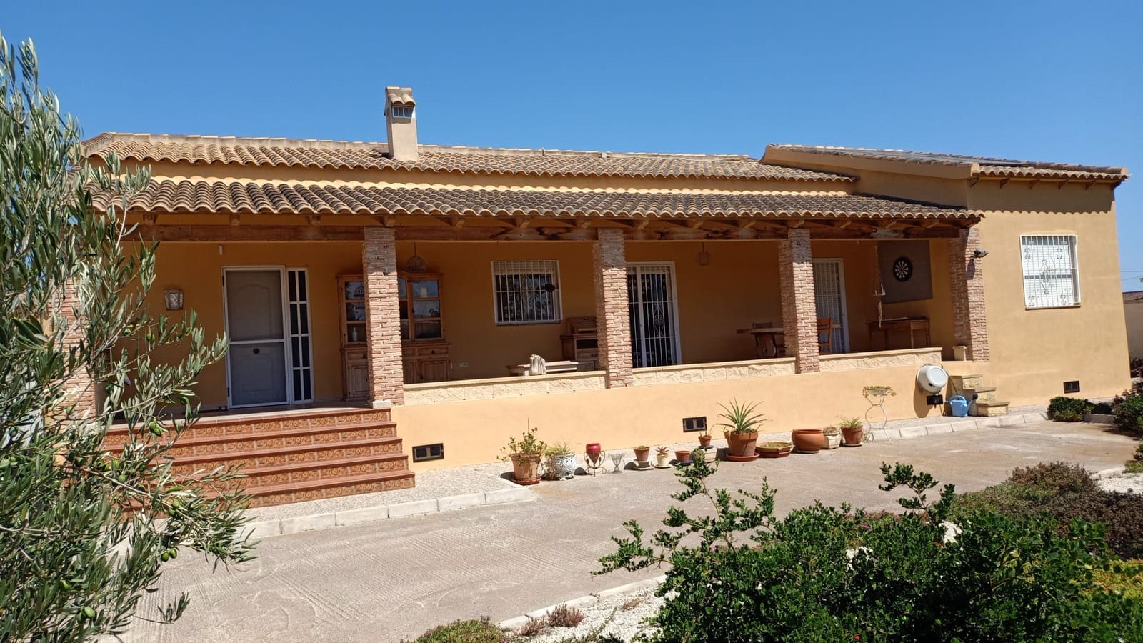 3 quarto Moradia para venda em Catral com piscina garagem - 390 000 € (Ref: 10019222)
