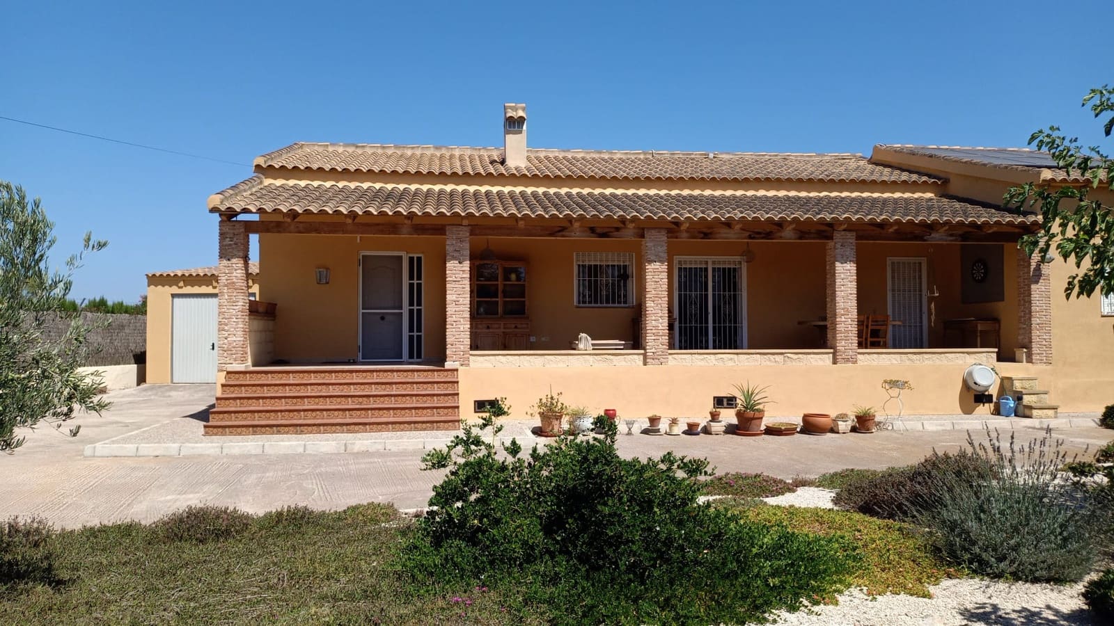 3 quarto Moradia para venda em Catral com piscina garagem - 390 000 € (Ref: 10019222)