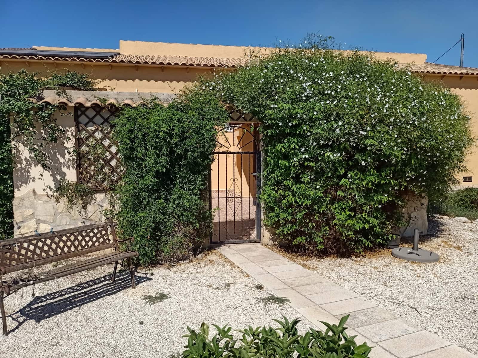 3 quarto Moradia para venda em Catral com piscina garagem - 390 000 € (Ref: 10019222)