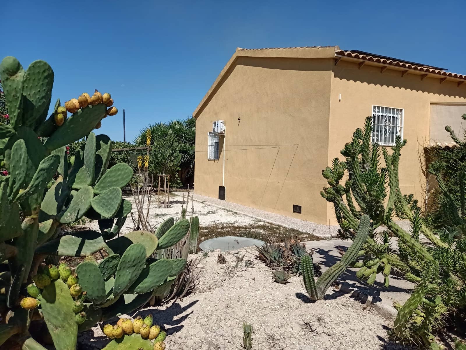 3 quarto Moradia para venda em Catral com piscina garagem - 390 000 € (Ref: 10019222)