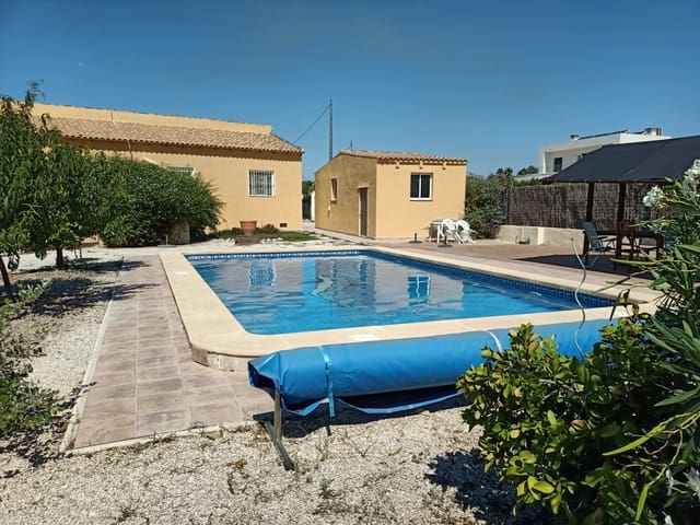 3 soveværelse Villa til salg i Catral med swimmingpool garage - € 390.000 (Ref: 10019222)
