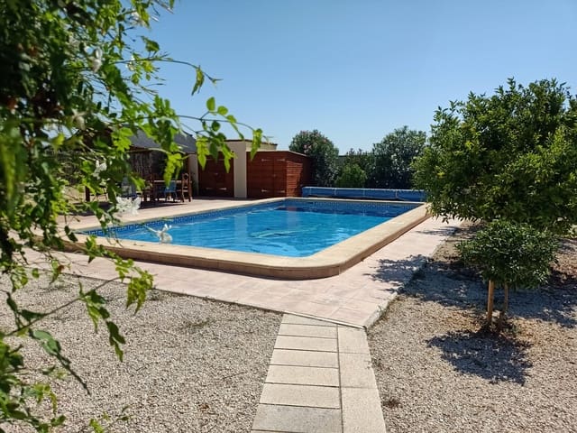 3 soveværelse Villa til salg i Catral med swimmingpool garage - € 390.000 (Ref: 10019222)