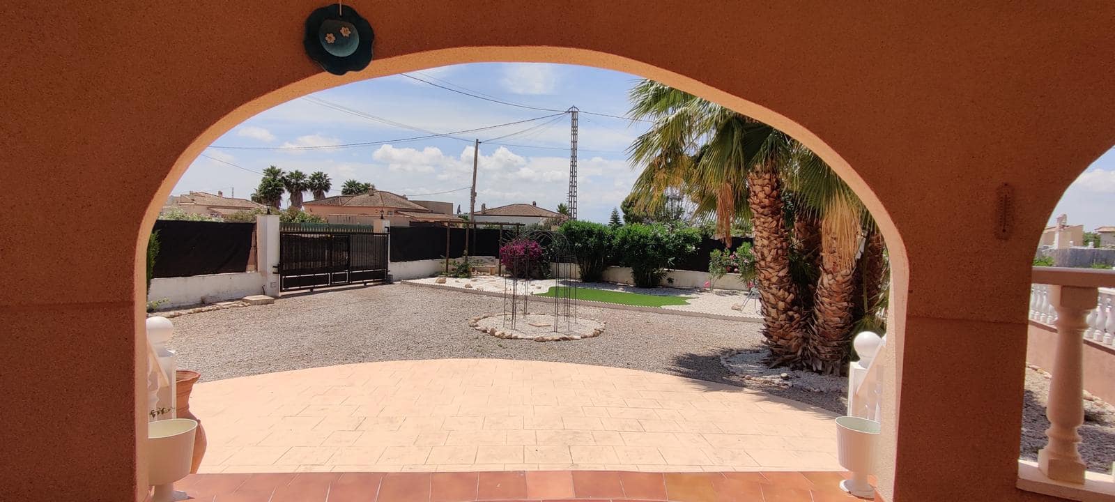 4 bedroom Villa for sale in Catral with pool - € 419,900 (Ref: 10021443)