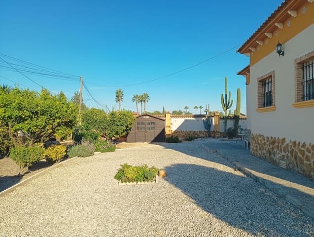3 Zimmer Villa zu verkaufen in Catral mit Pool Garage - 399.000 € (Ref: 10155264)