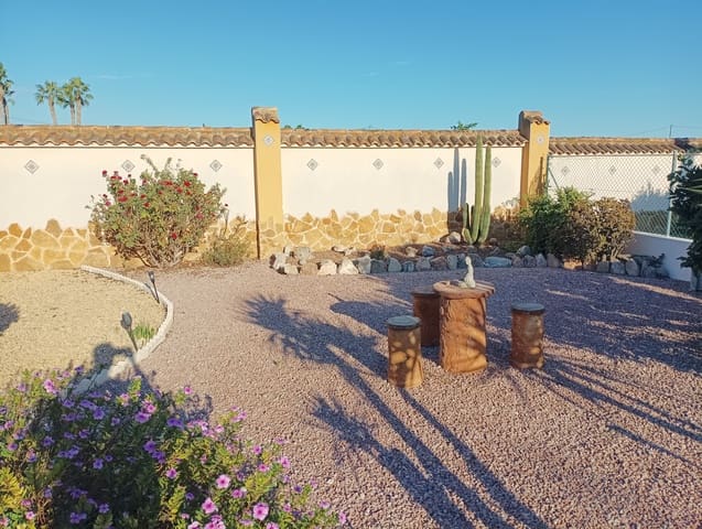 3 Zimmer Villa zu verkaufen in Catral mit Pool Garage - 399.000 € (Ref: 10155264)