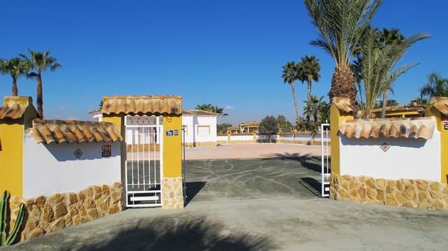 4 makuuhuone Huvila vuokrattavana paikassa Catral - 1 250 € (Ref: 6697079)