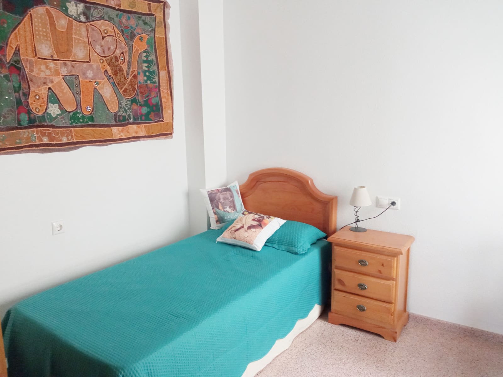 3 soveværelse Bungalow til leje i San Felipe Neri med garage - € 880 (Ref: 7741809)