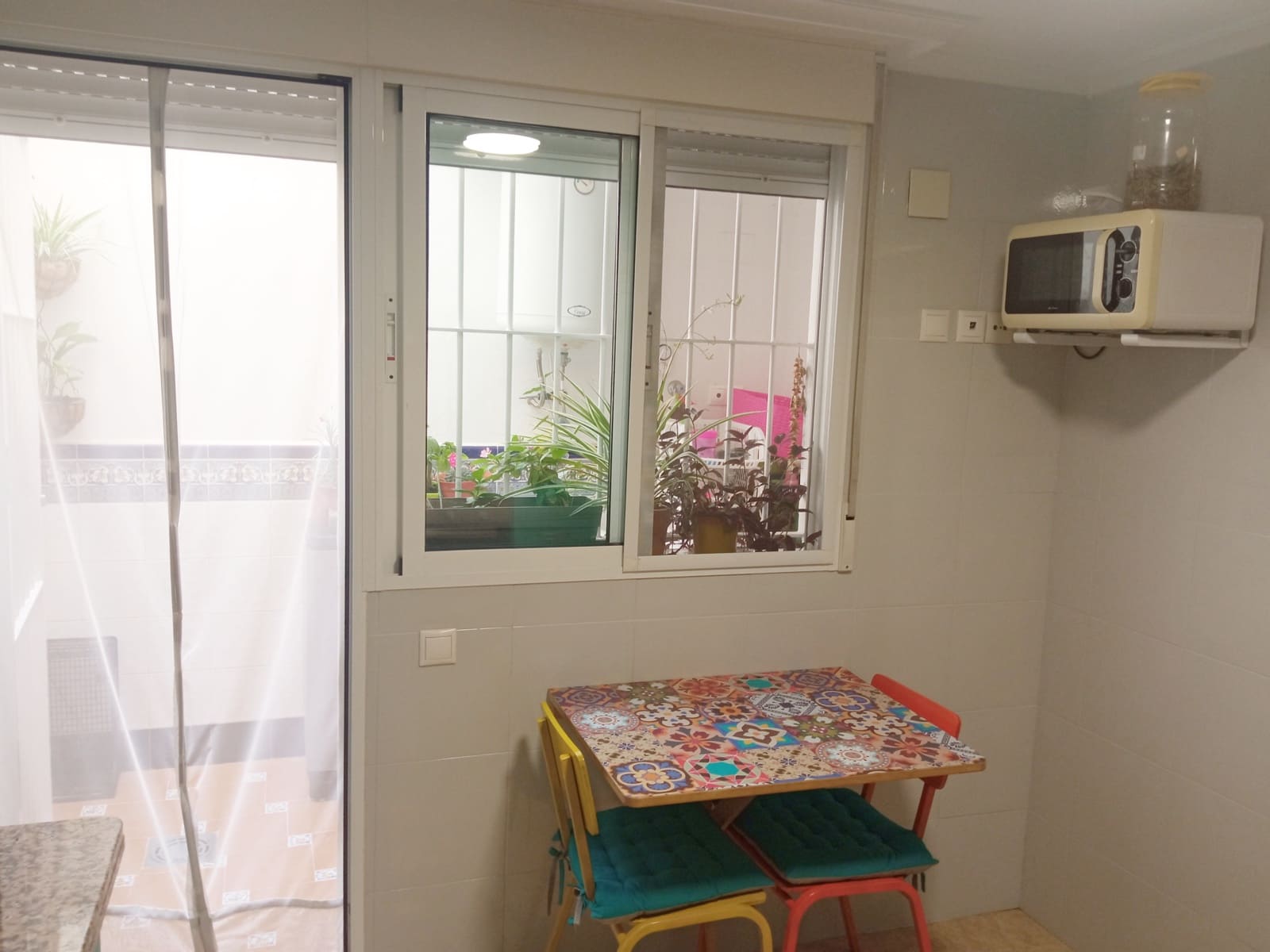 3 soveværelse Bungalow til leje i San Felipe Neri med garage - € 880 (Ref: 7741809)