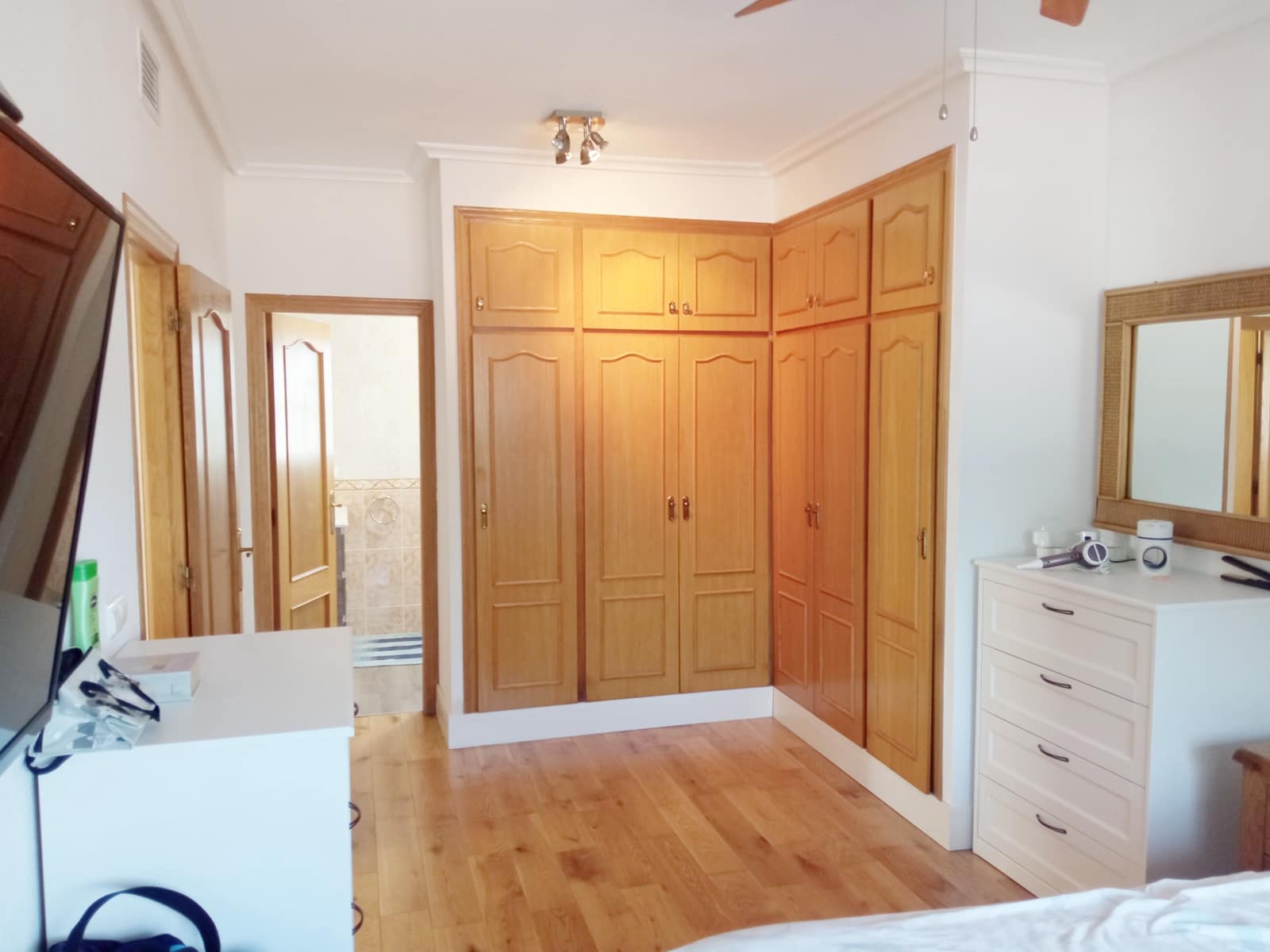3 soveværelse Villa til salg i Catral med swimmingpool garage - € 395.000 (Ref: 8392841)