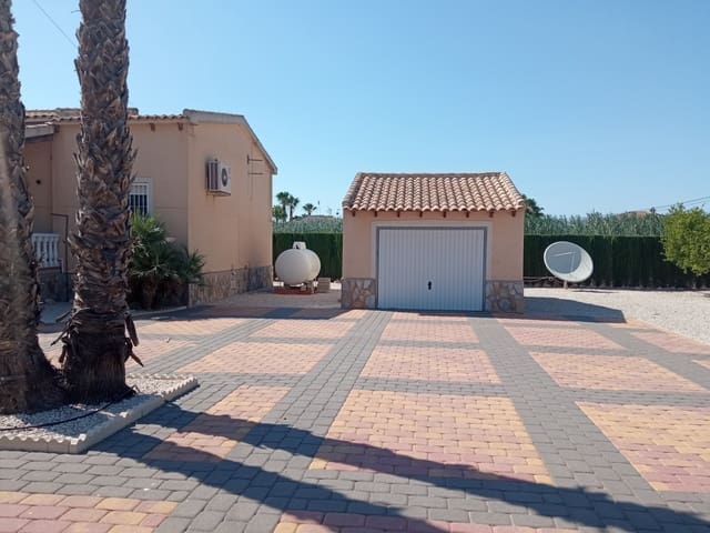 3 soveværelse Villa til salg i Catral med swimmingpool garage - € 395.000 (Ref: 8392841)