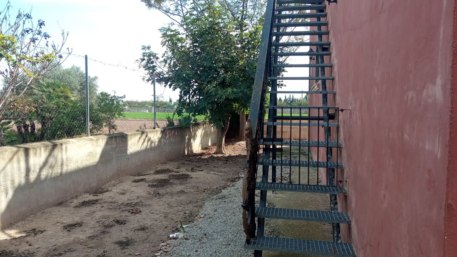 3 bedroom Villa for sale in Catral with garage - € 239,900 (Ref: 8611868)