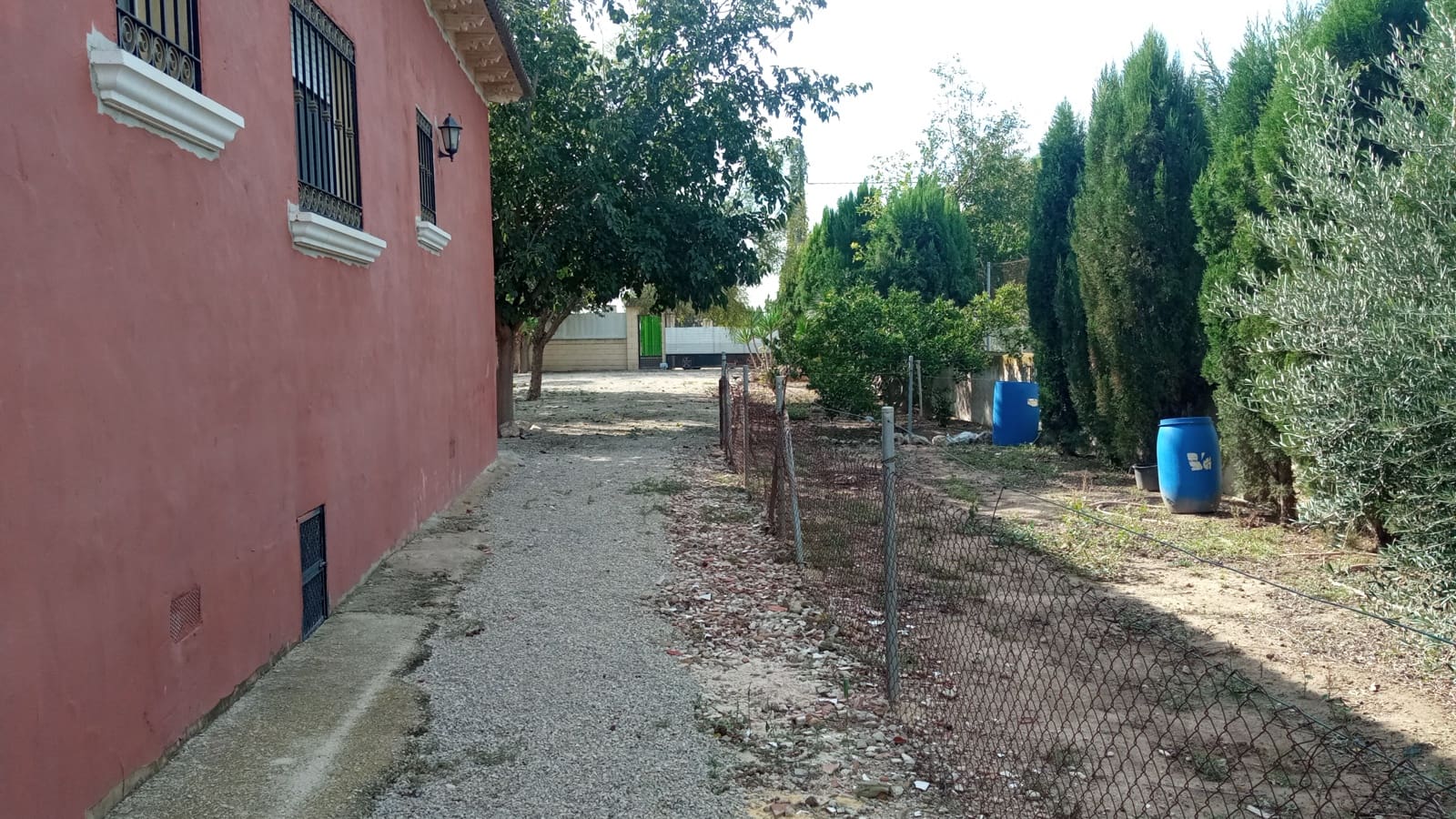 3 bedroom Villa for sale in Catral with garage - € 239,900 (Ref: 8611868)