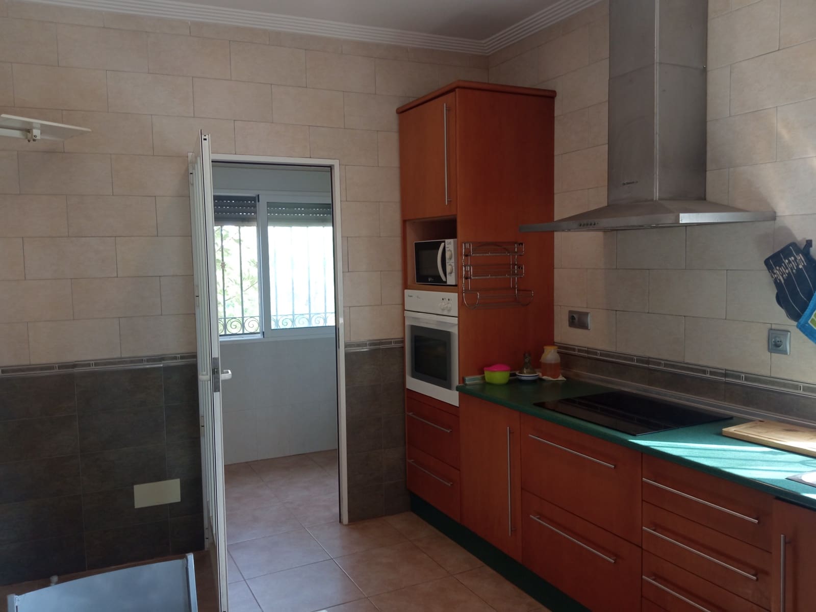3 bedroom Villa for sale in Catral with garage - € 239,900 (Ref: 8611868)