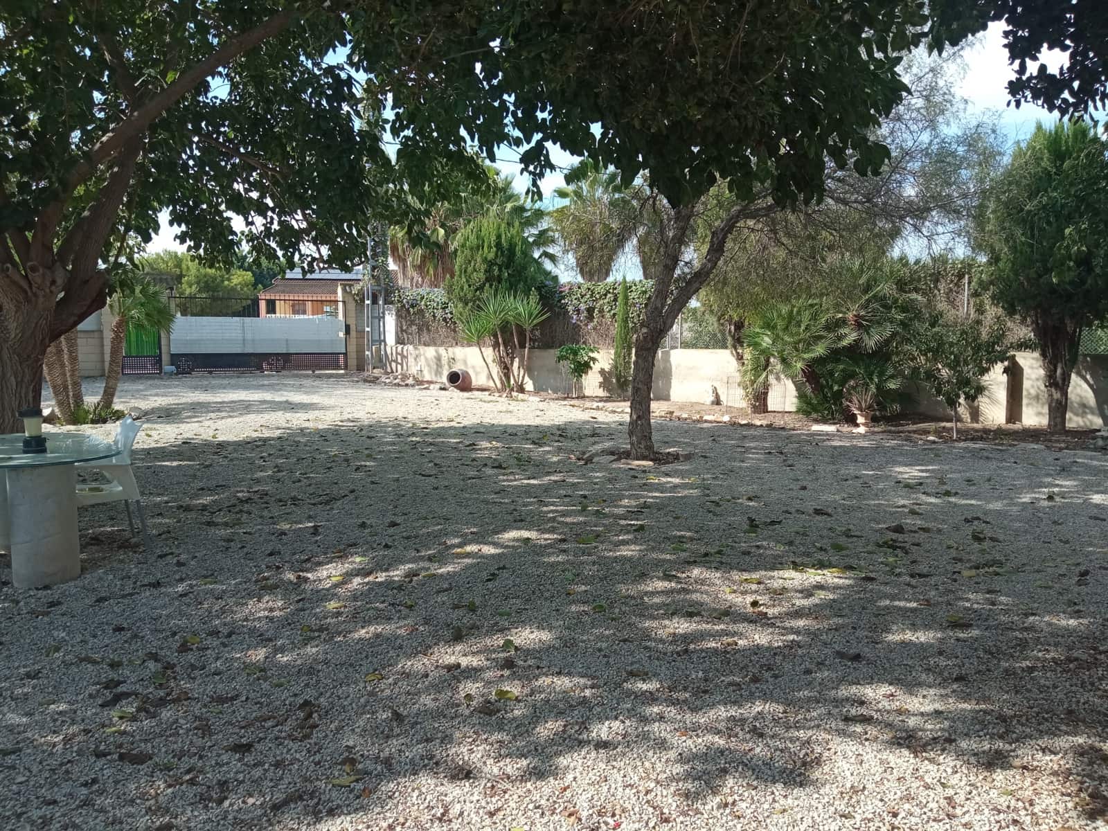 3 bedroom Villa for sale in Catral with garage - € 239,900 (Ref: 8611868)