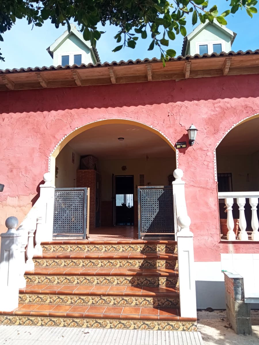 3 bedroom Villa for sale in Catral with garage - € 239,900 (Ref: 8611868)