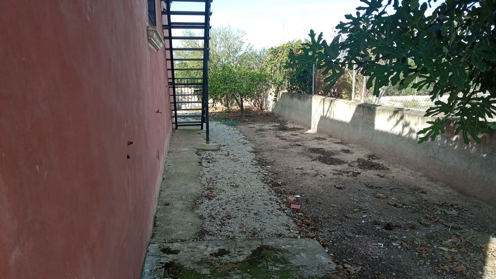 3 bedroom Villa for sale in Catral with garage - € 239,900 (Ref: 8611868)