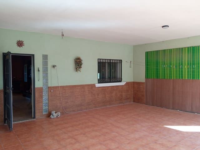 3 bedroom Villa for sale in Catral with garage - € 239,900 (Ref: 8611868)