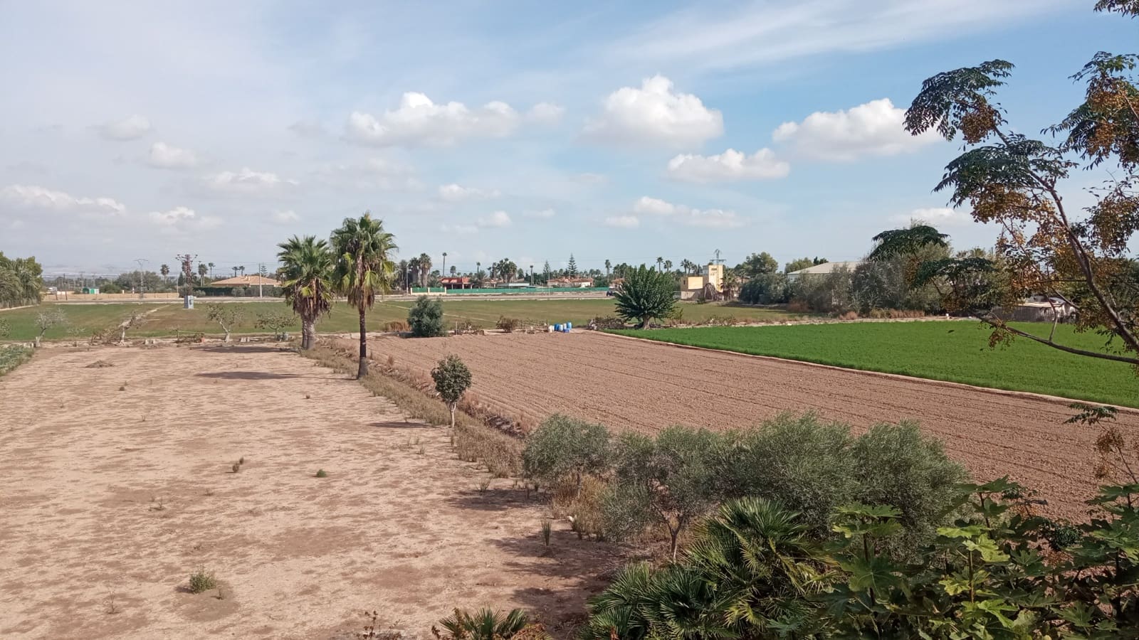 3 bedroom Villa for sale in Catral with garage - € 239,900 (Ref: 8611868)