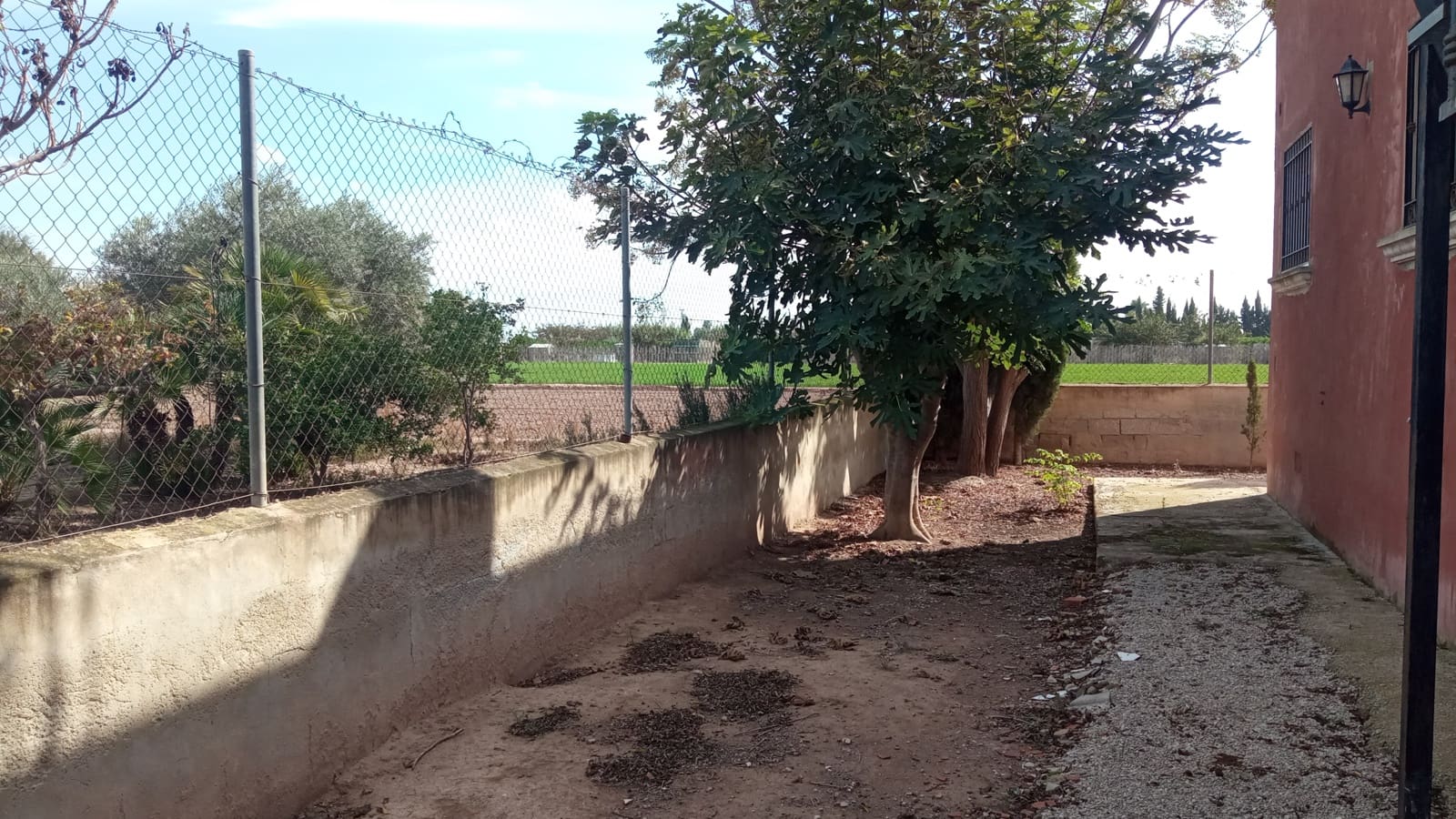 3 bedroom Villa for sale in Catral with garage - € 239,900 (Ref: 8611868)