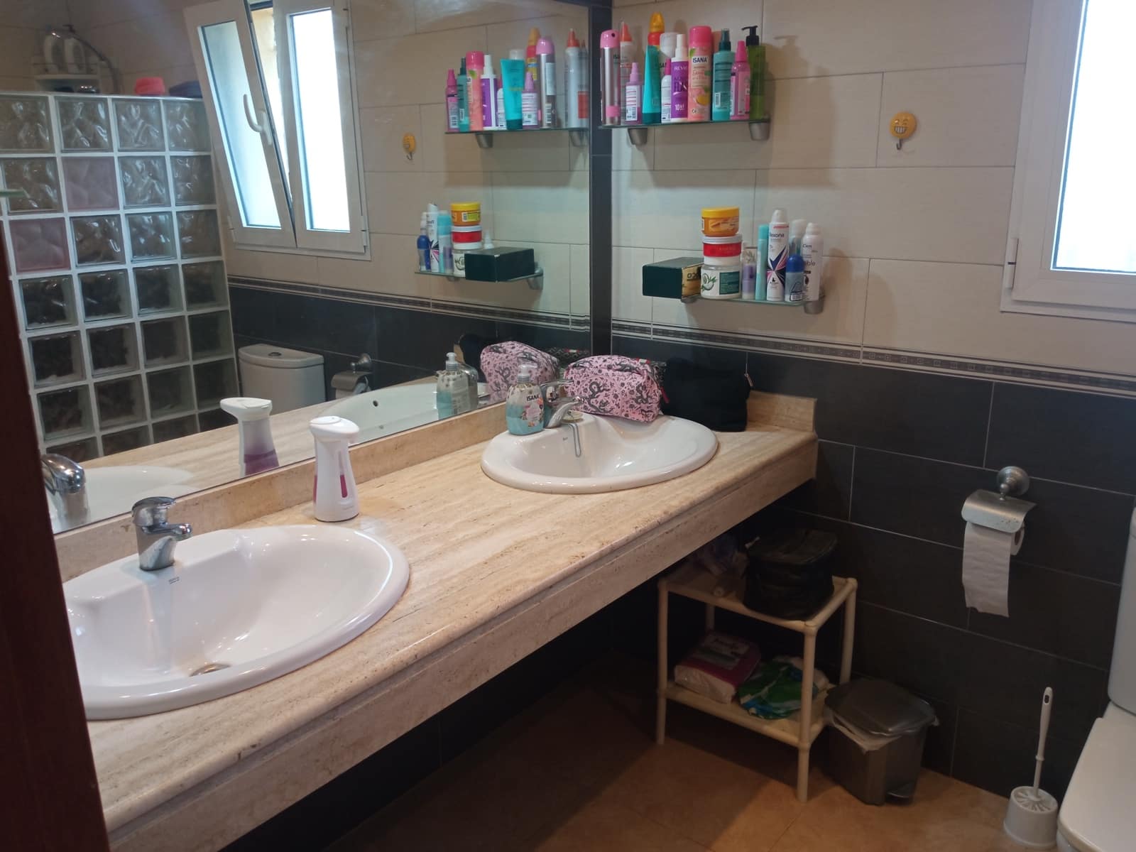 3 bedroom Villa for sale in Catral with garage - € 239,900 (Ref: 8611868)