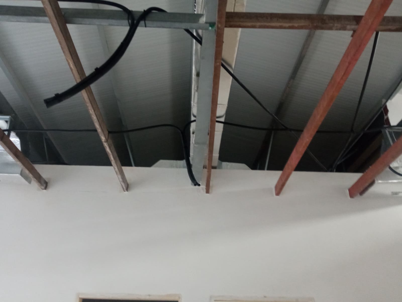 3 soveværelse Byhus til leje i Catral - € 975 (Ref: 8893841)