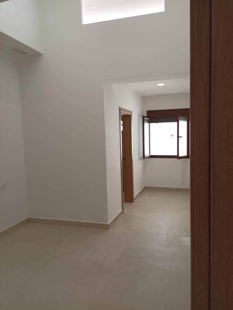 3 Zimmer Haus zu vermieten in Catral - 950 € (Ref: 8893841)