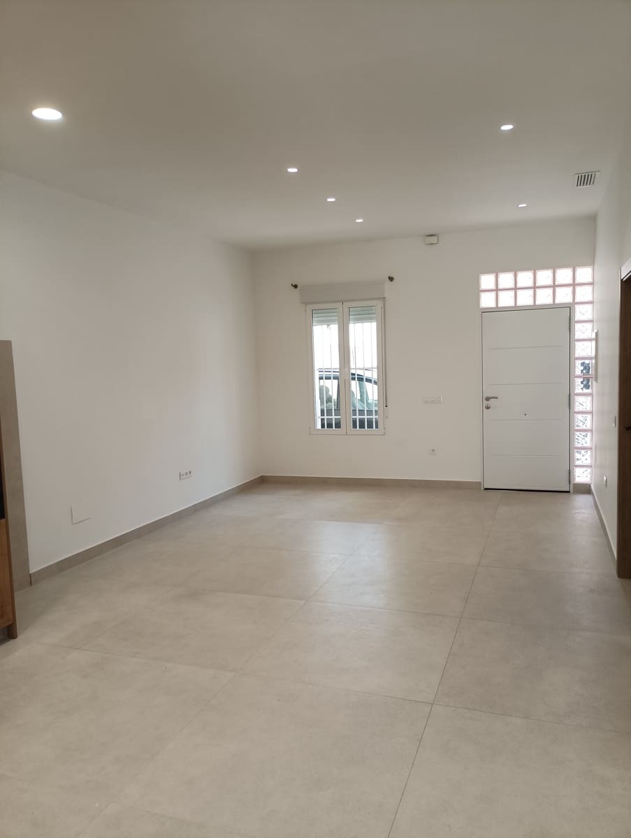 3 Zimmer Haus zu vermieten in Catral - 950 € (Ref: 8893841)