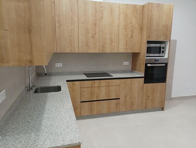 3 Zimmer Haus zu vermieten in Catral - 950 € (Ref: 8893841)