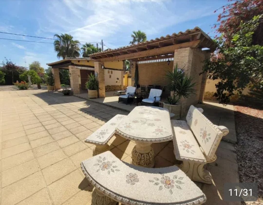 4 Zimmer Villa zu verkaufen in Catral mit Pool Garage - 389.900 € (Ref: 8902849)