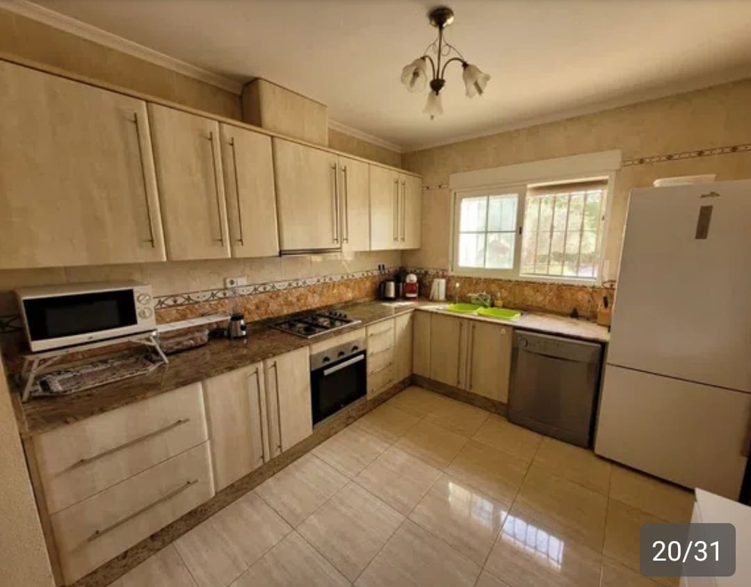 4 Zimmer Villa zu verkaufen in Catral mit Pool Garage - 389.900 € (Ref: 8902849)